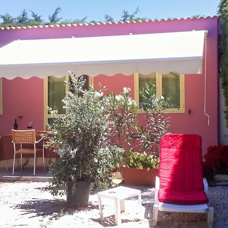 Charming House In With Multiple Views Vakantiehuis *
