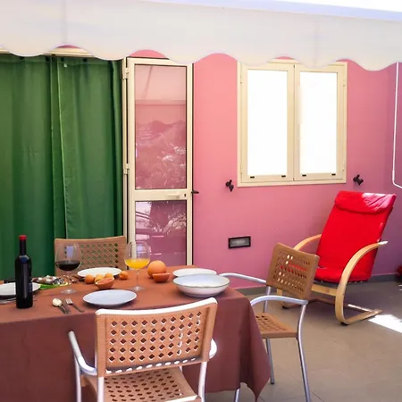 Charming House In With Multiple Views Sciacca